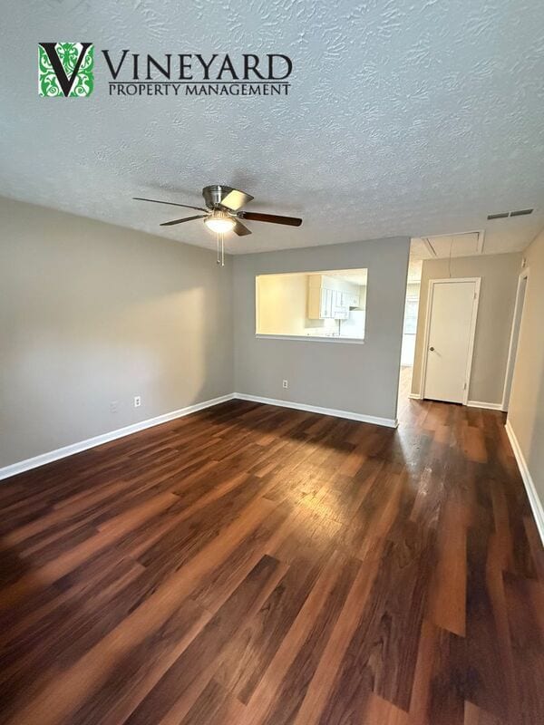 Photo - 164 Kimberly Way SW