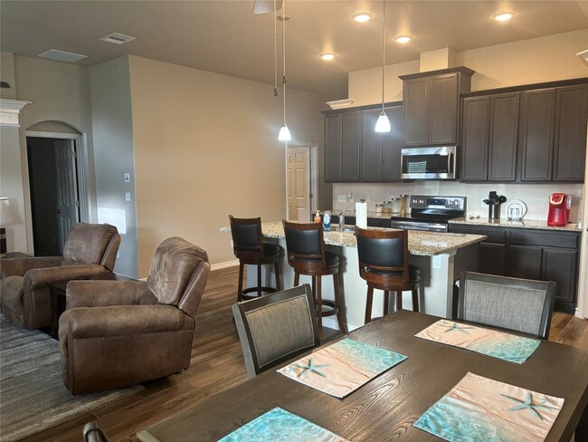 Building Photo - 7510 Loyd Neal Dr