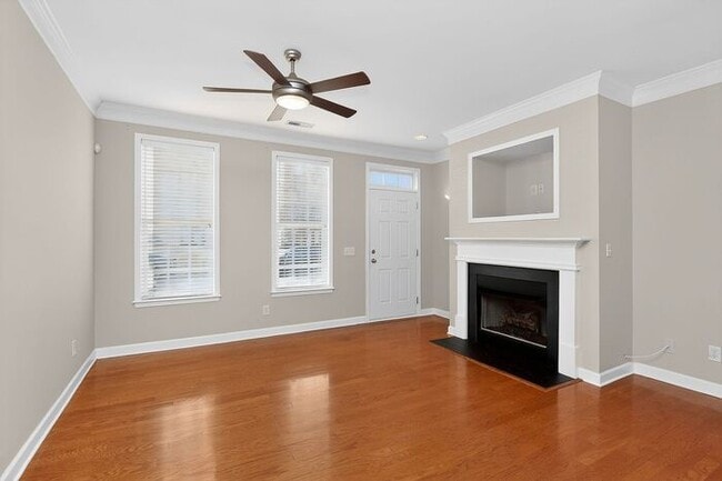 Photo - Beautiful 2BD/2.5BA Townhome in Huntersville!
