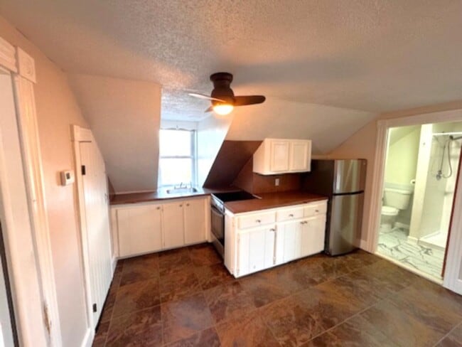 Building Photo - 7-9 Spring Street