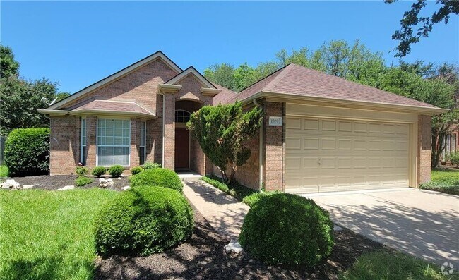 Building Photo - 1709 Autumn Fire Dr Rental