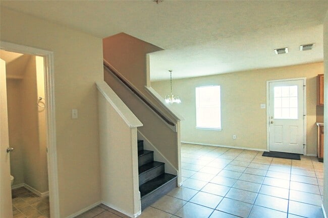 7419 Kennemer Dr