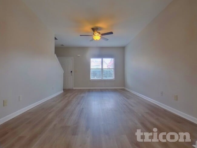 Photo - 35 Wyndham Ct