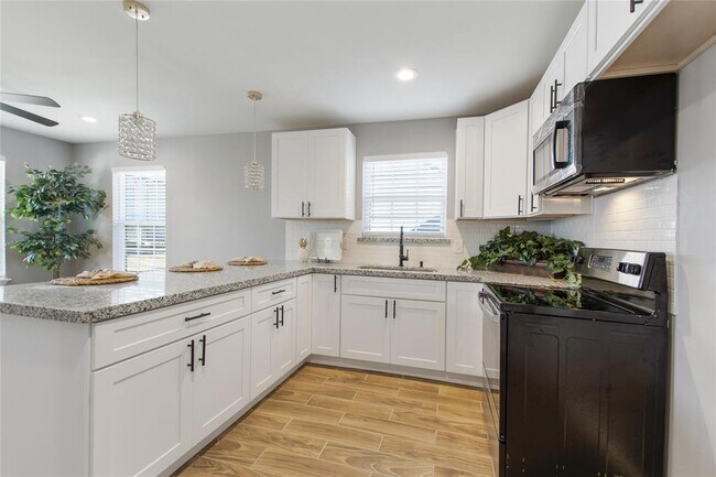 Photo - 715 Hamon Dr