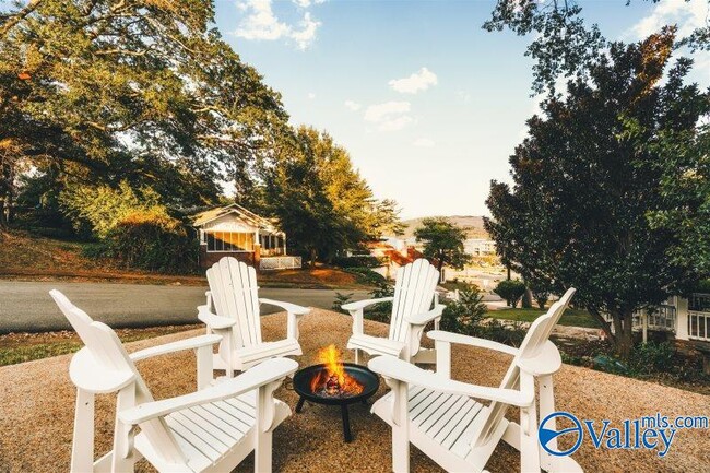 Photo - 2217 Scott St