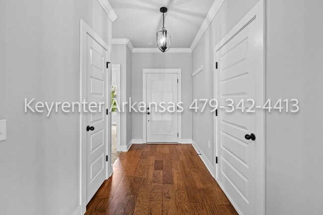 Photo - Spacious 3 Bedroom Home with Fireplace & Fenced Backyard in Siloam Springs