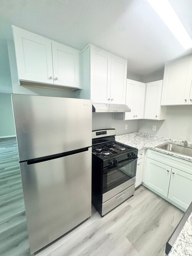 Photo - Nicely updated 2-bedroom 1-bath apartment in Auburn!
