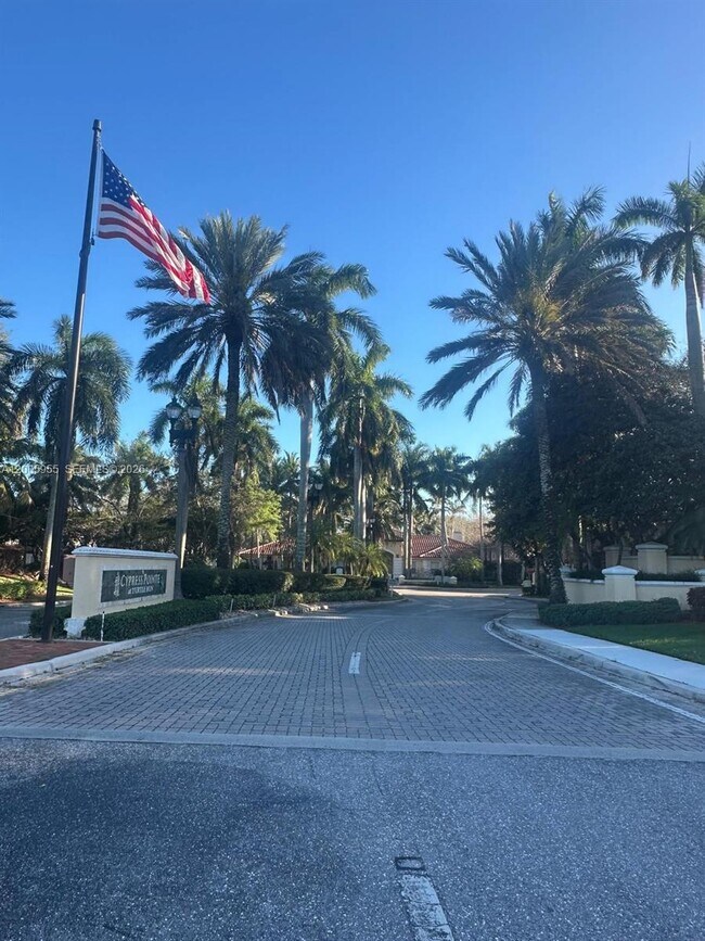 Photo - 6920 W Sample Rd Unidad 6920