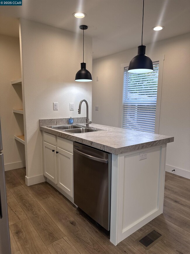 Photo - 507 Locust St Casa