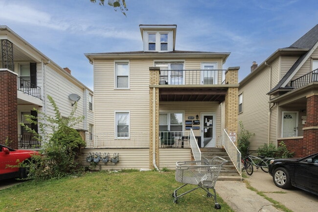 Building Photo - 4224 Lois St Unit 2R Rental