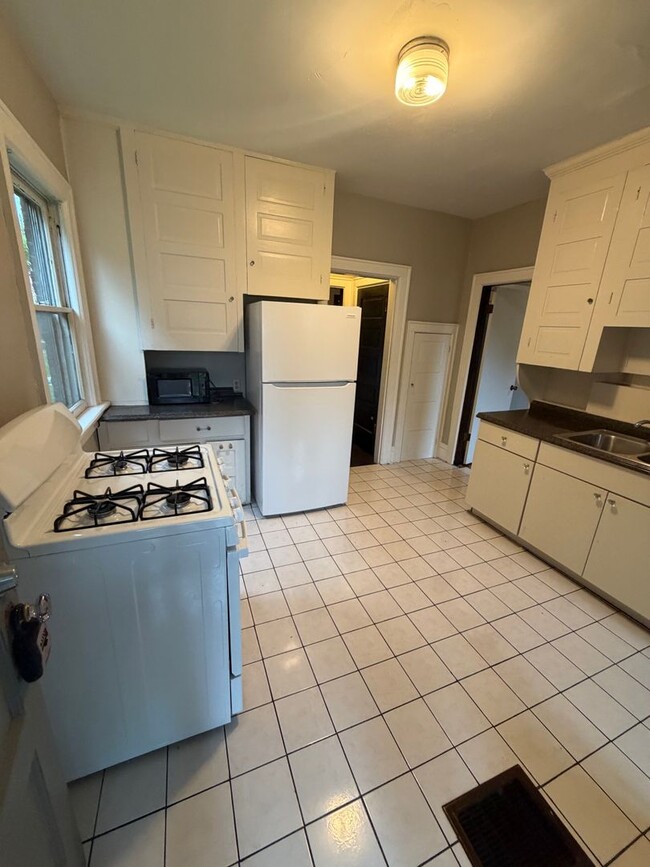 Photo - 160 Frambes Ave