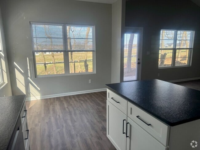 Building Photo - Woodland Park Single Family Homes