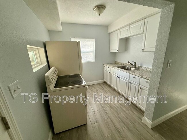 Photo - 4721 E Castlewood Dr