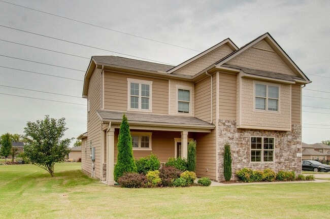 Photo - Gorgeous 4BR/2.5BA+Bonus executive home for lease in M'boro now! Triple Rockvale schools!