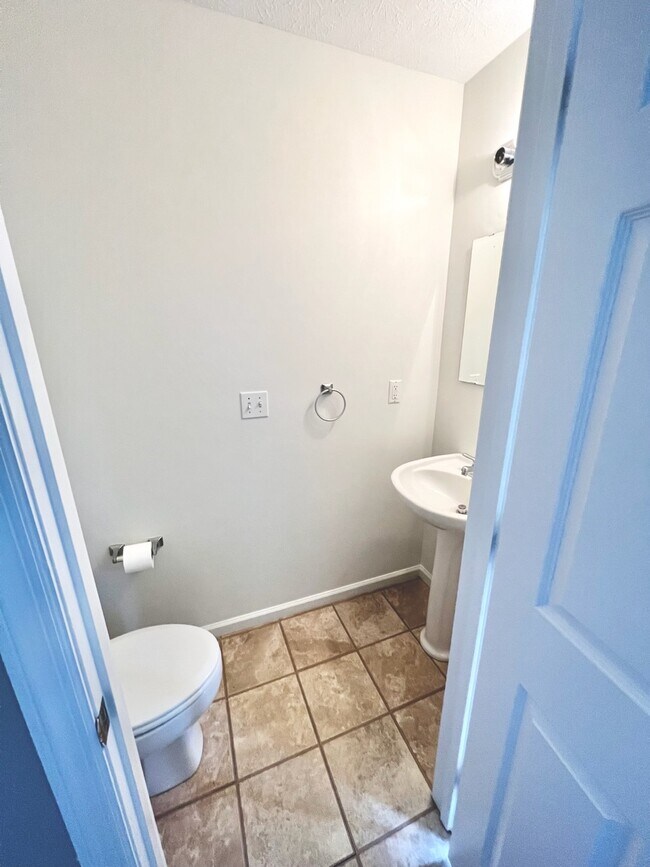 Powder bathroom on main living area - 12 Sunridge Dr