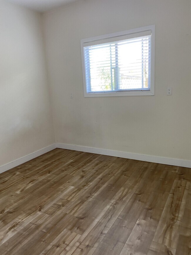 Photo - 45400 Jackson St