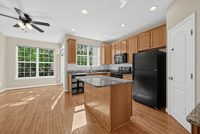 Photo - 7589 Great Swan Ct