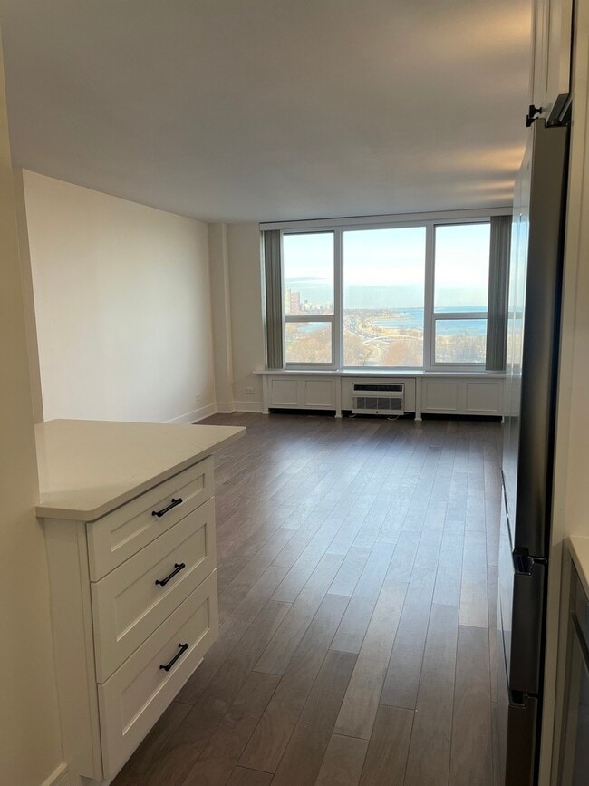 Photo - 1550 N Lake Shore Dr Unit 10C