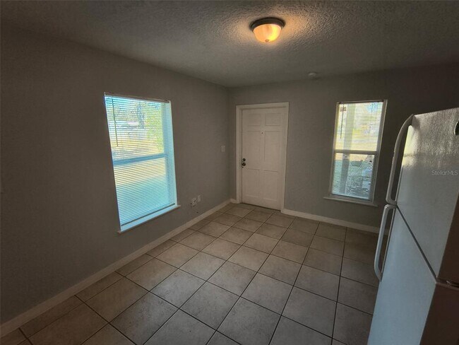 Photo - 601 Hardy St Unidad 3