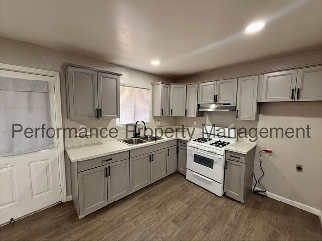 Photo - 625 A St Unit A