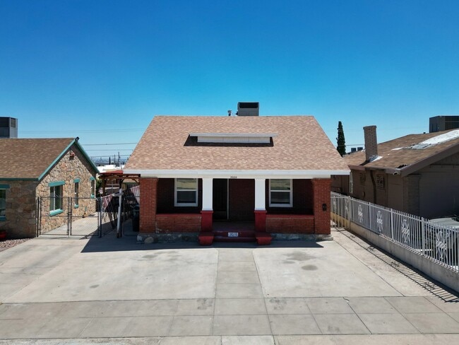 Building Photo - 3510 Porter Ave