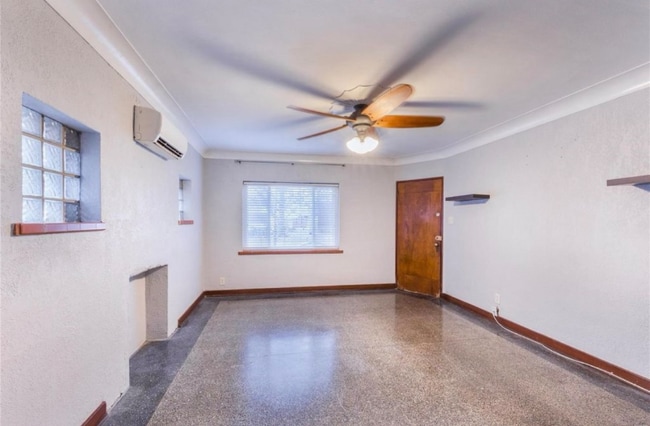 Photo - 6000 Arendes Dr Unit 1st