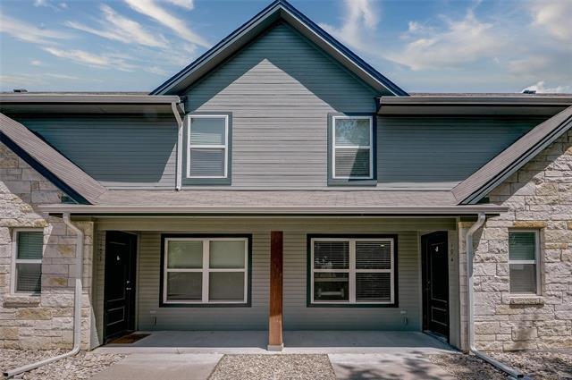 561 S 2nd Ave
