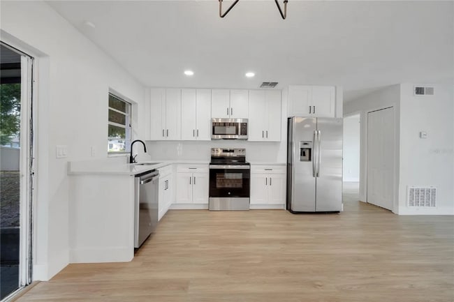 Photo - 3084 Anthony Ln Casa