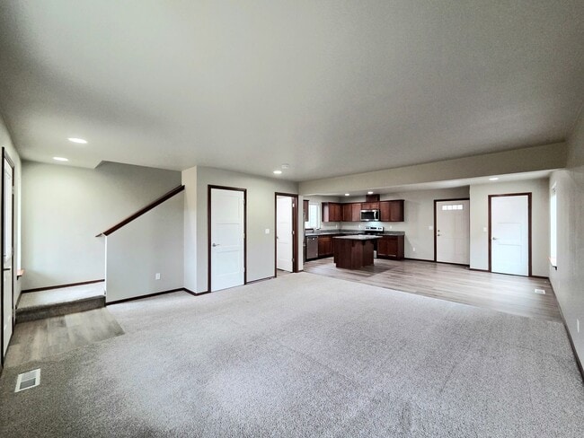Photo - 3-Bed, 2.5-Bath Townhome w/ 2-Car Garage