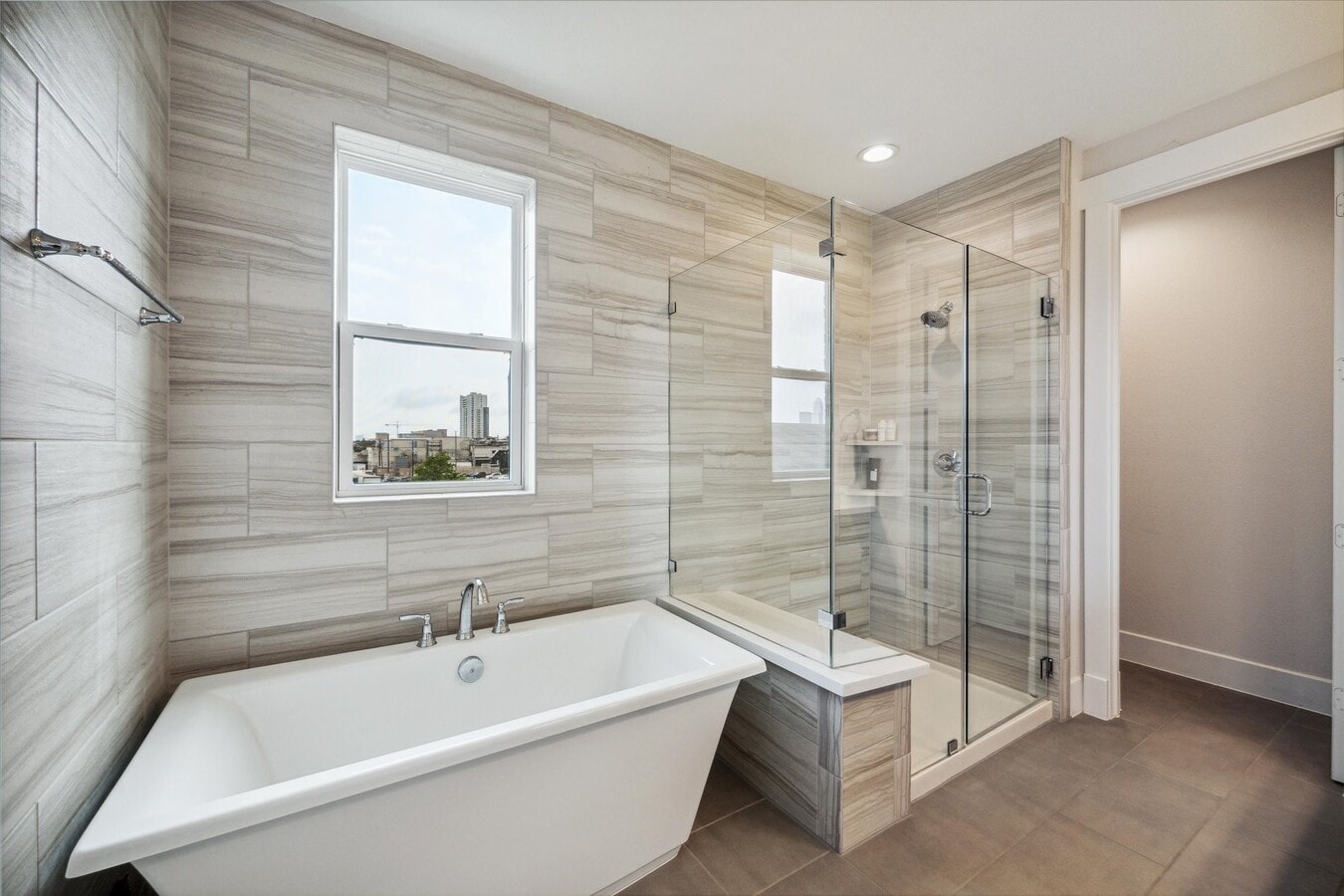 Photo - 2803 Hicks St