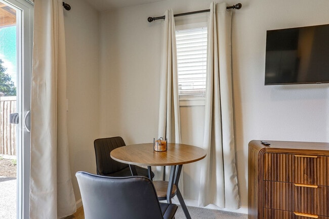 4668 SE 2nd St Unit SI ID1631299P