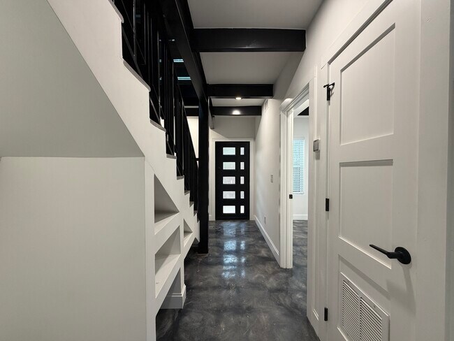 Photo - 222 S Olive St