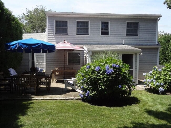 Photo - 140 Treasure Rd