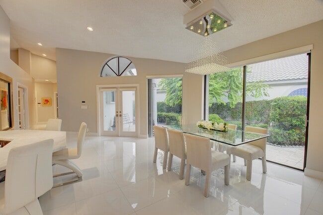 Photo - 2106 NW 60th Cir