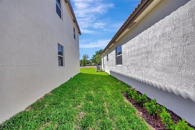 Photo - 2948 SE 23rd Ave