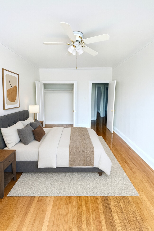 Photo - 2140 N Kildare Ave Unidad 2