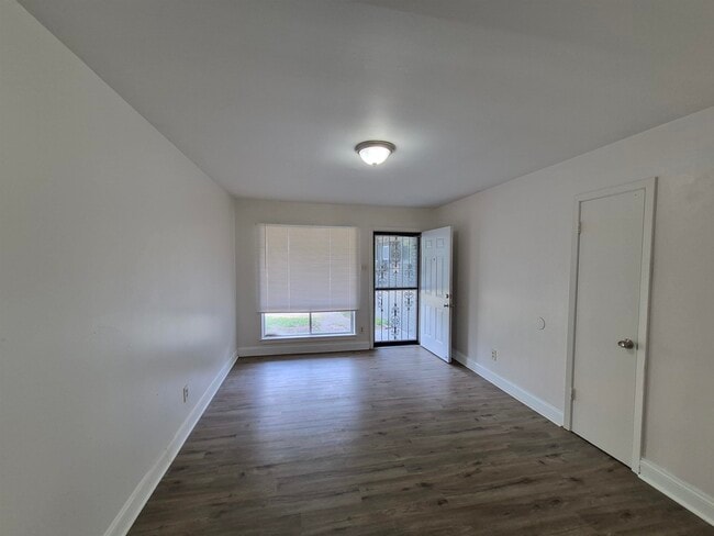 Photo - 3449 Tutwiler Ave