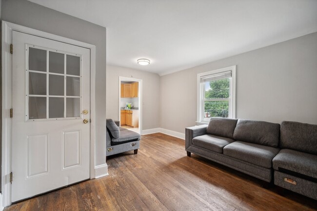 Photo - 4504 Guilford Rd Unit A