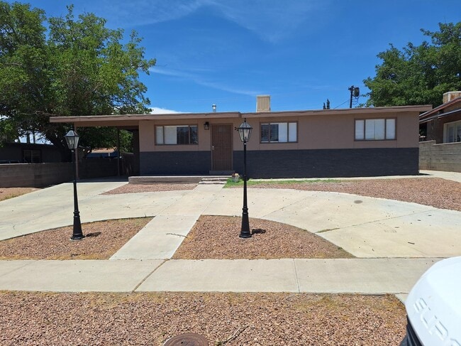 Building Photo - 2217 El Caminito Ave