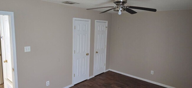 Photo - 3302 Alicante Ct Unit B