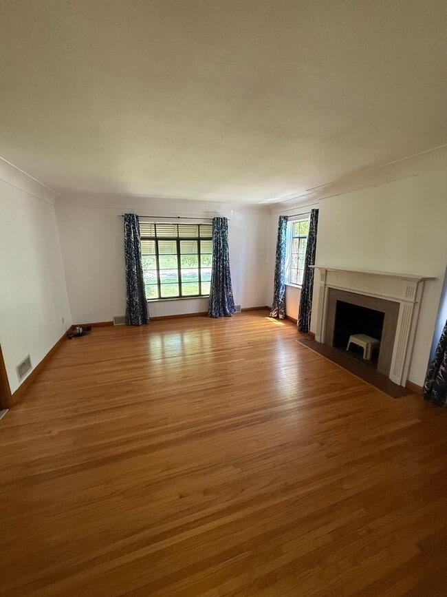 Photo - Powhattan2677 Unit Lower
