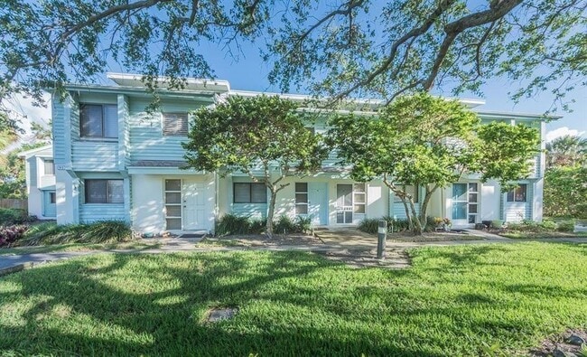 Photo - 917 Coquina Ln