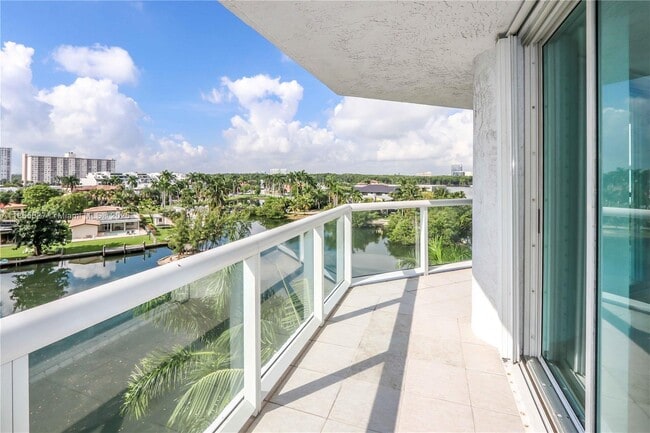 Photo - 16500 Collins Ave Unit 454