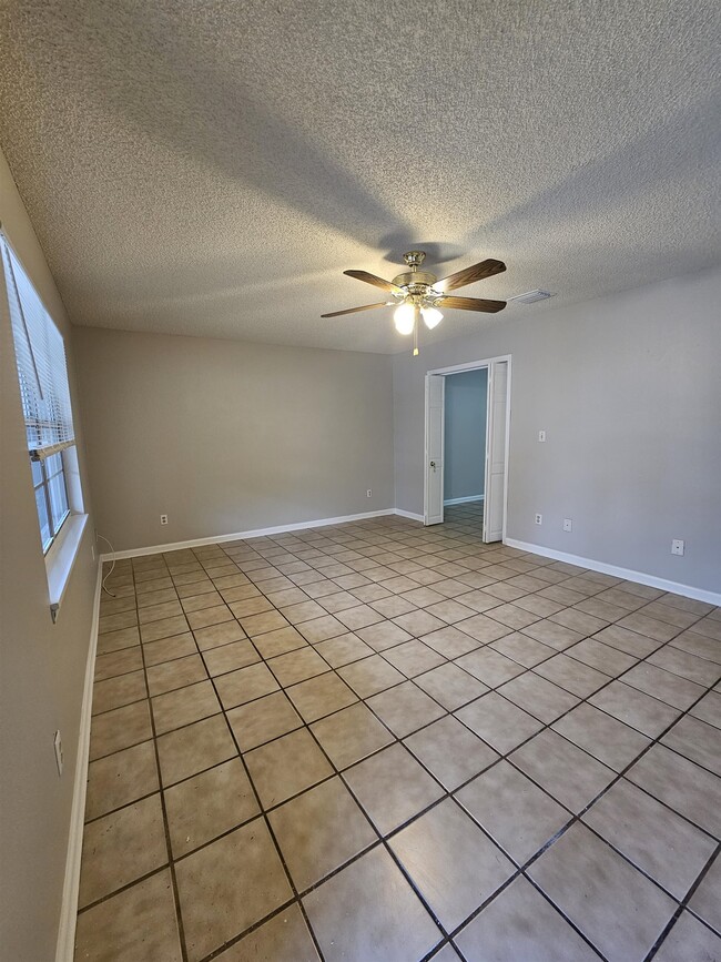 Photo - 2388 Gregory Dr