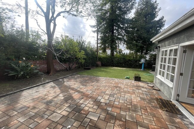 Photo - 4160 Holly Knoll Dr