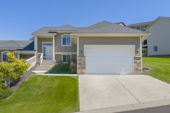 Photo - StoneHorse At Wandermere