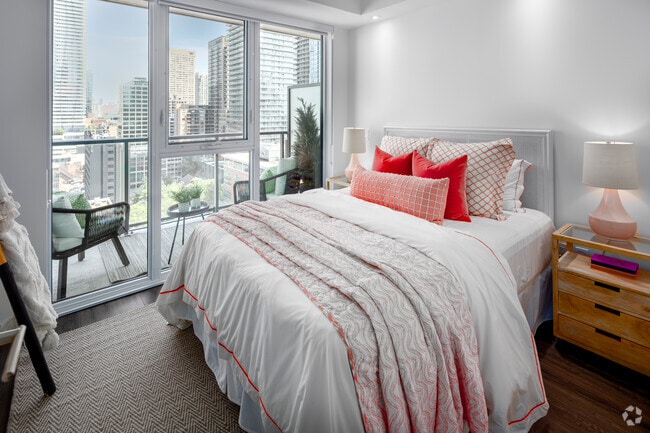 1 BR, 1 BA - 534 SF - The Ivy