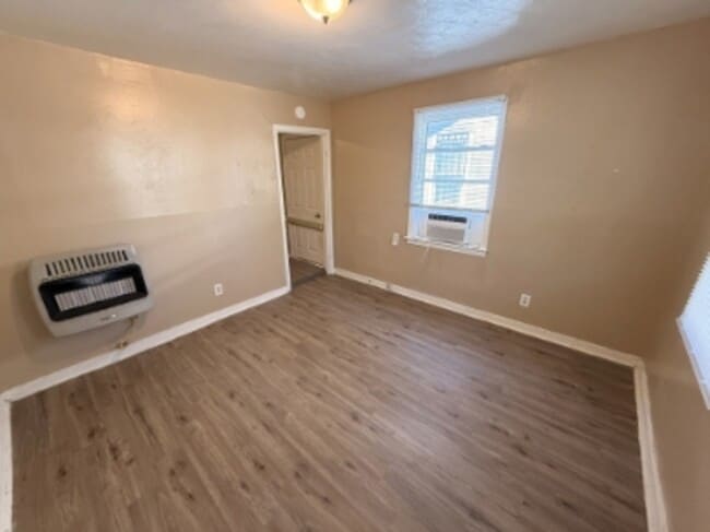 Photo - 1565 Harrison St