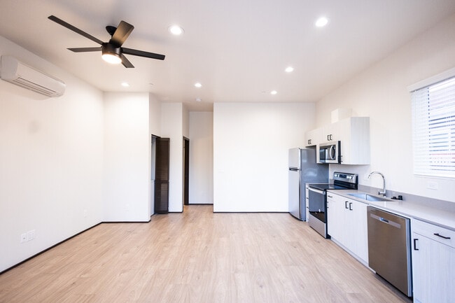 Photo - 9686 Railroad St