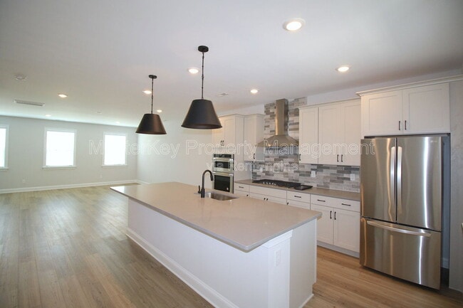 Photo - 612 Amaranth Dr